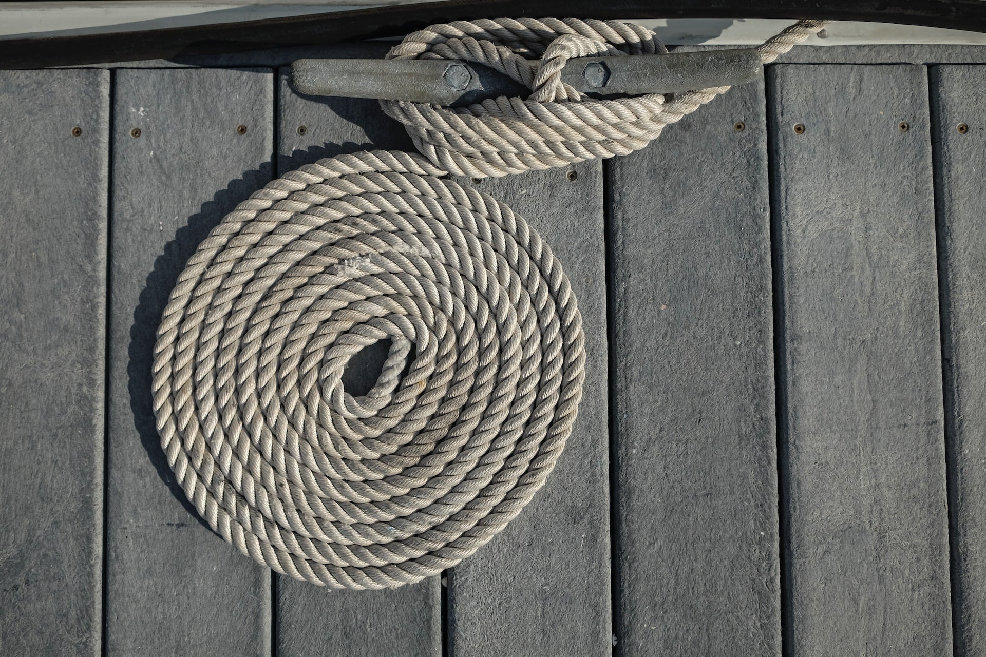 Prevent Dock Line Chafing and Know When to Replace Failing Boat Lines –